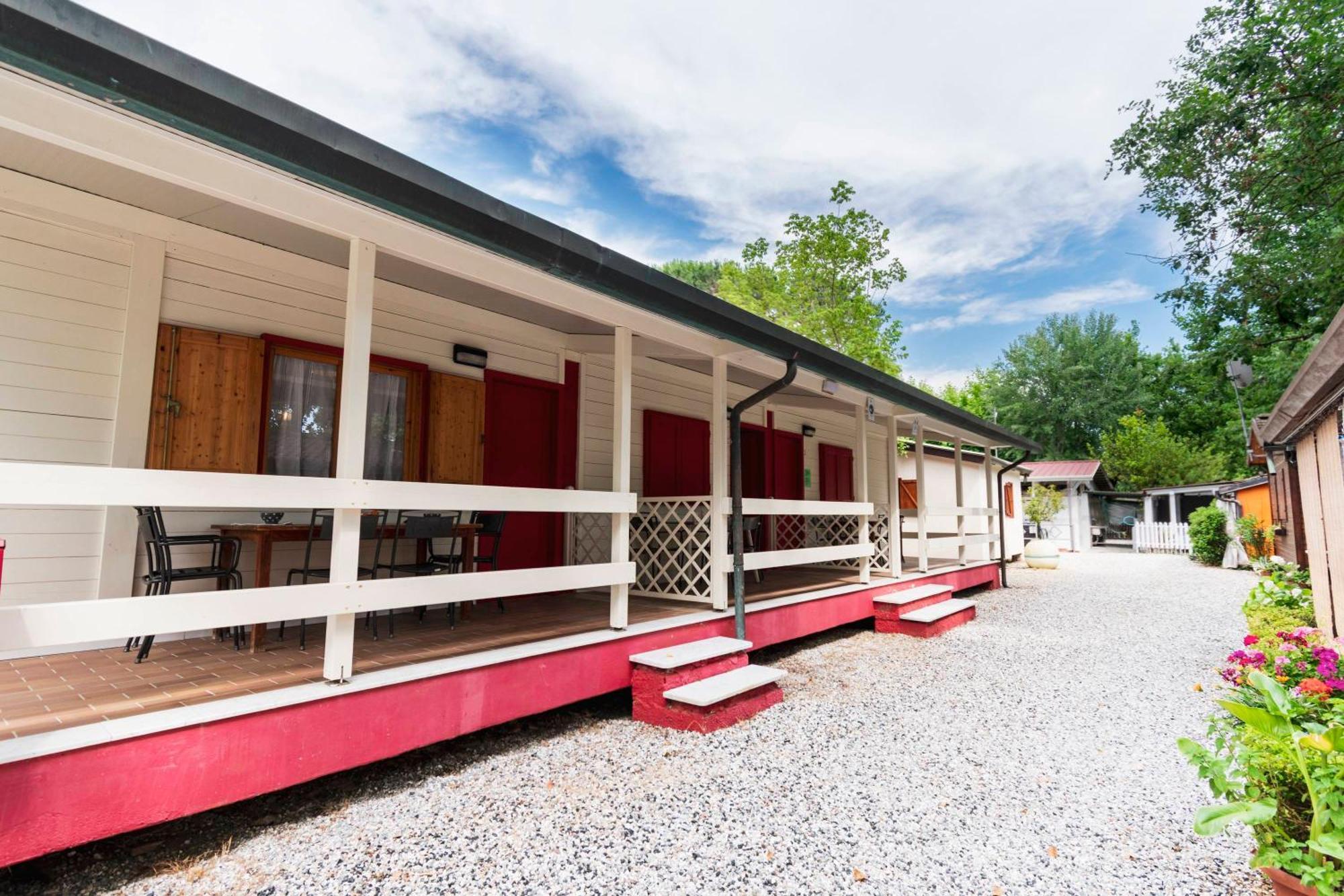 Camping Oasi Marina di Massa Exterior photo